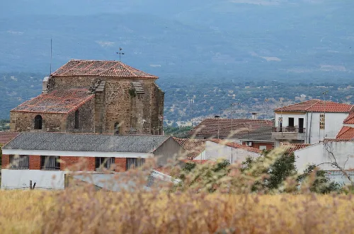Church of San Salvador in Majadas de Tiétar (Cáceres), see it from the hill of the town.
