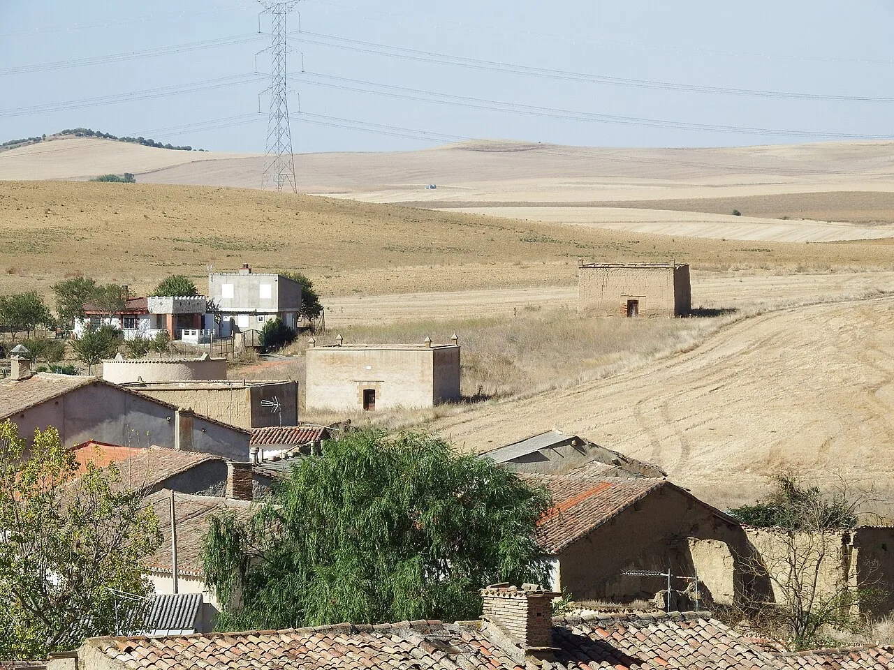 Häuser und Felder in Abezames, Zamora.