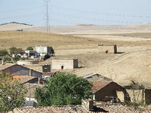 Häuser und Felder in Abezames, Zamora.