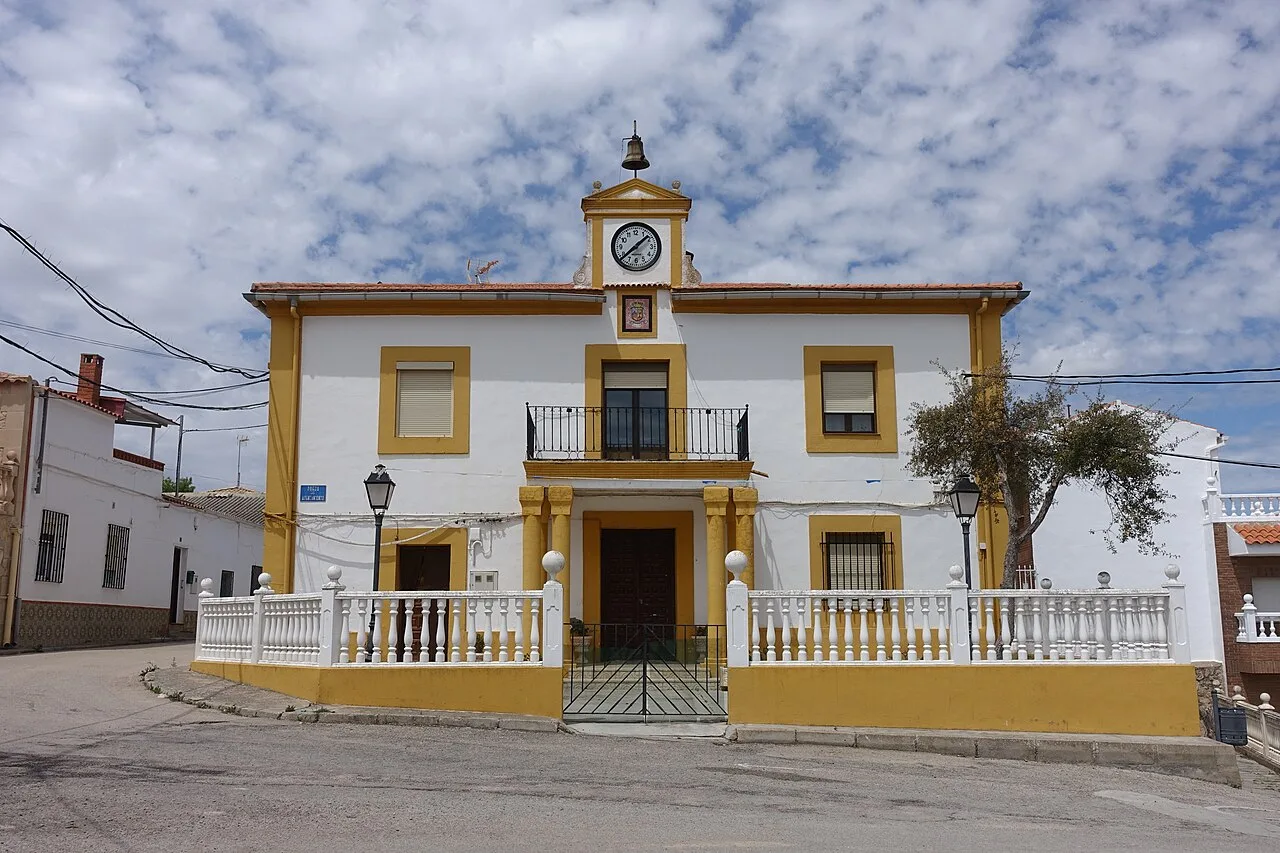 Casa consistorial de Villar de la Encina (Cuenca, España).