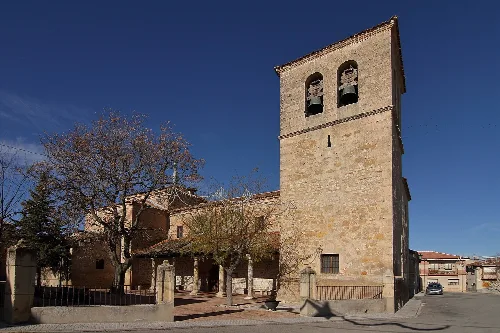Escarabajosa de cabezas, Iglesia de San Benito Abad, 2