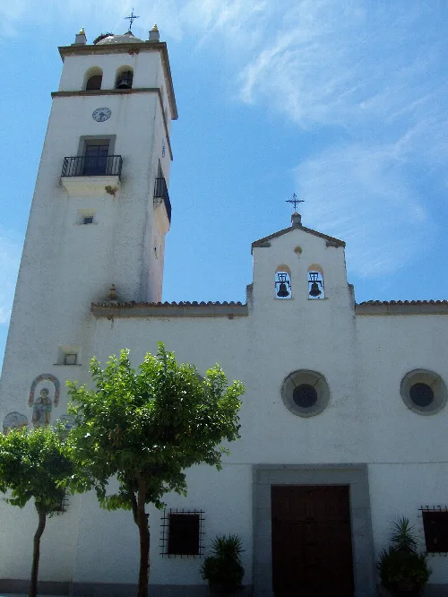 IGLESIA PARROQUIAL SAGRADA FAMILIA