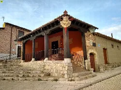Wood and stone building in Villalcázar de Sirga.