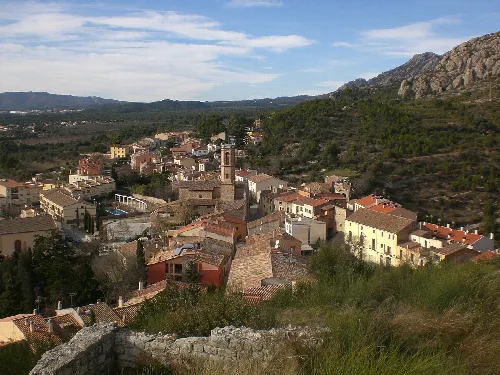 Nucli de Collbató des del Castell de Collbató (gener 2012)