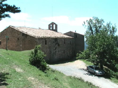 El Santuari de Corbera, sobre Espinalbet és un punt de sortida al Cogulló d'Estela
