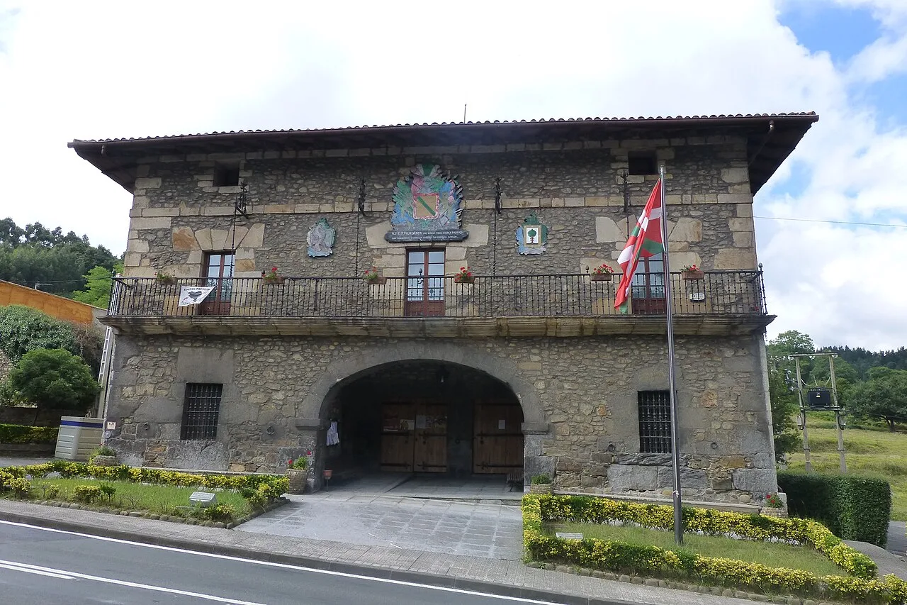 Casa consistorial de Arrankudiaga.