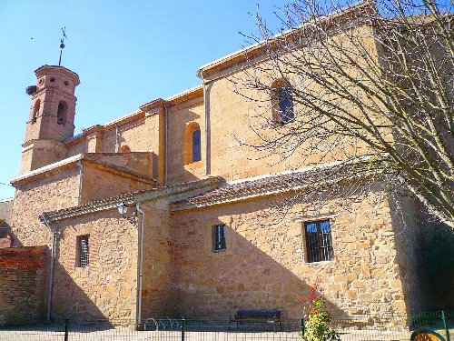Kirche Santa María de la Asunción in Alcanadre, La Rioja.