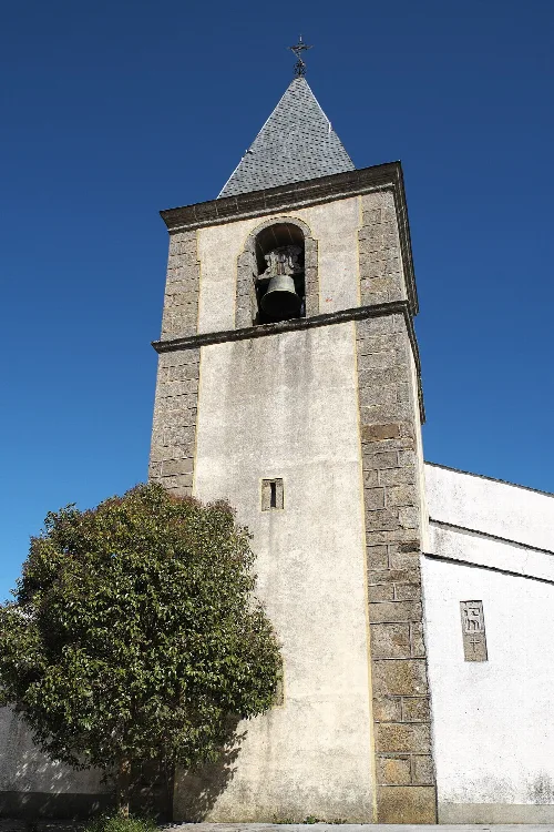 Katholische Pfarrkirche San Salvador in Rabanales in der Provinz Zamora (Kastilien-León/Spanien)