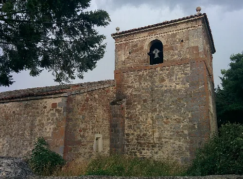 Iglesia de Nuestra Señora de la Antigua, en Polentinos (Palencia, España).