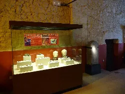 Exhibition with busts and panels in a museum in Aroche.