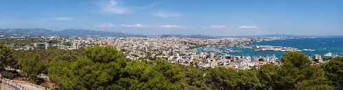 Panoramablick auf Palma de Mallorca vom Castell de Bellver.
