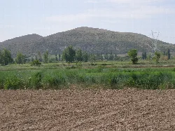 Burrén and Burrena mountains in the landscape of Fréscano.