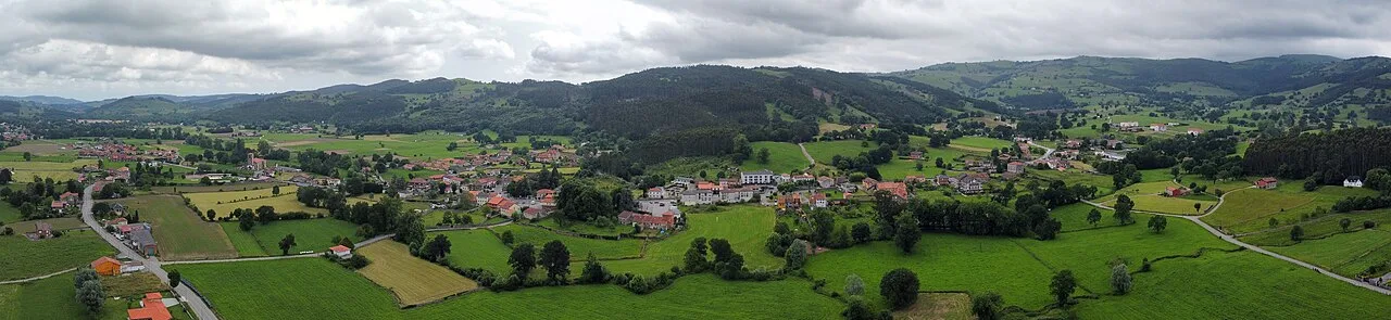 Vista panorámica del núcleo desde el Oeste