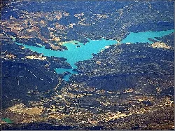 Vista aérea del embalse de Santolea en Teruel.