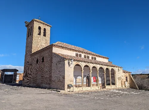 Iglesia de la Cátedra de San Pedro en Antioquía, Galápagos (Guadalajara, España).