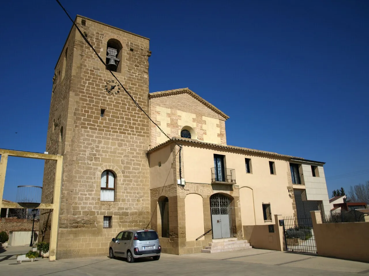 Iglesia parroquial de Alerre