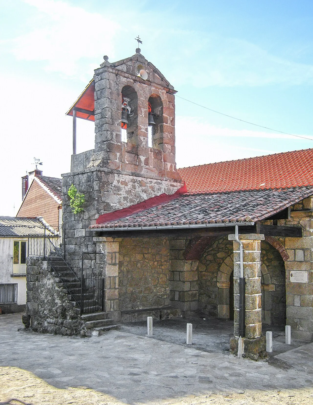 Iglesia de Peñacaballera, en el antiguo Reino de León