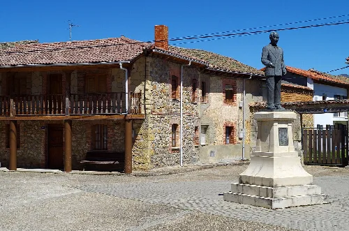 Pablo Díez Fernández monument in Vegaquemada (León, Spain).