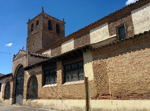 Iglesia de San Adrián, en Villacidaler (Palencia, España).