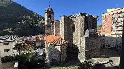 Church of Santa María la Real seen from the back in Soraluze.