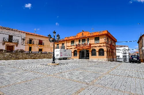 Casillas de Coria es un municipio de la mancomunidad de Rivera de Fresnedosa en la provincia de Cáceres.