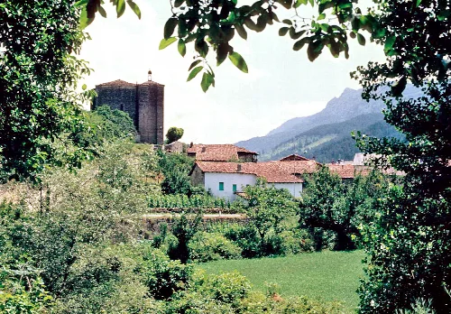 The village and its surroundings. Garde, Navarre, Spain