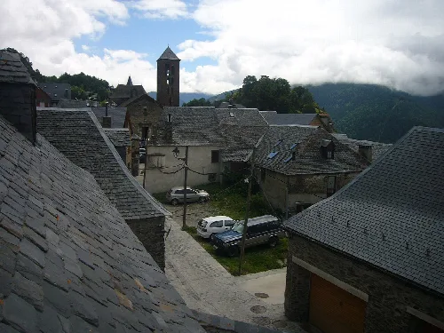 Vilamòs houses
