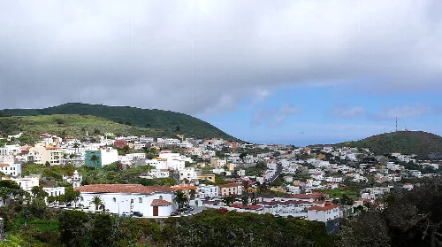 Panoramic view of Valverde with white houses and green hills
