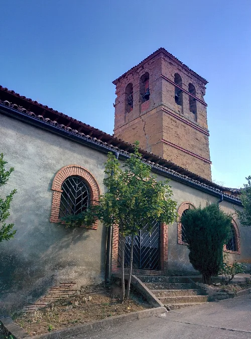 Iglesia de San Clemente, en Escobar de Campos (León, España).