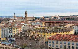 Panorámica de Tarazona con iglesias y edificios antiguos desde el Palacio Episcopal.