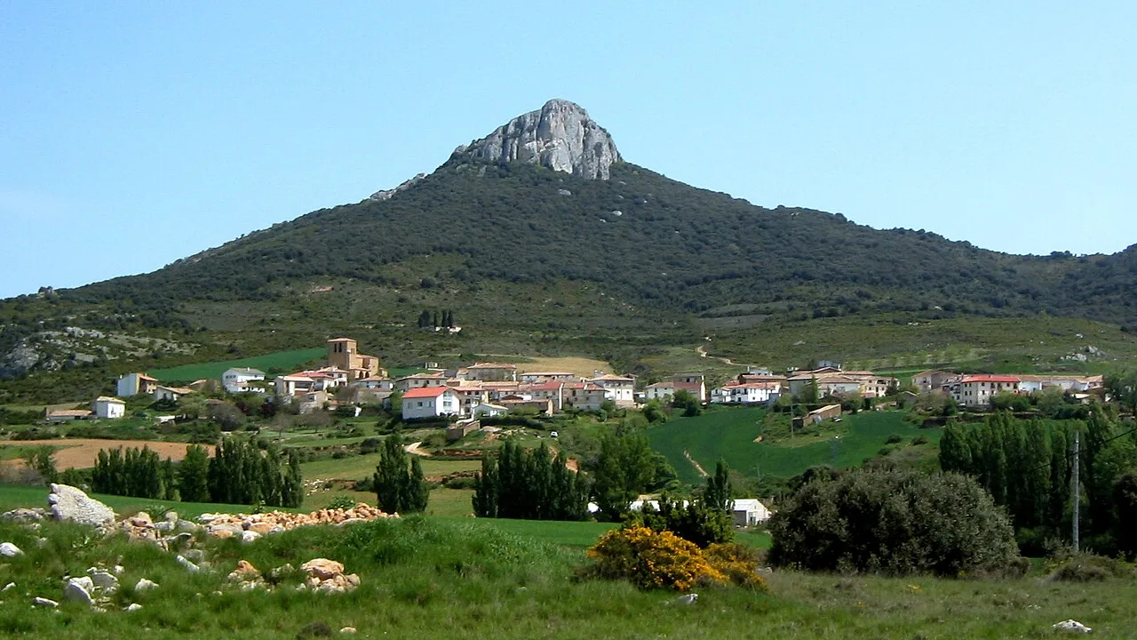 View of Unzué in a sunny spring day.
