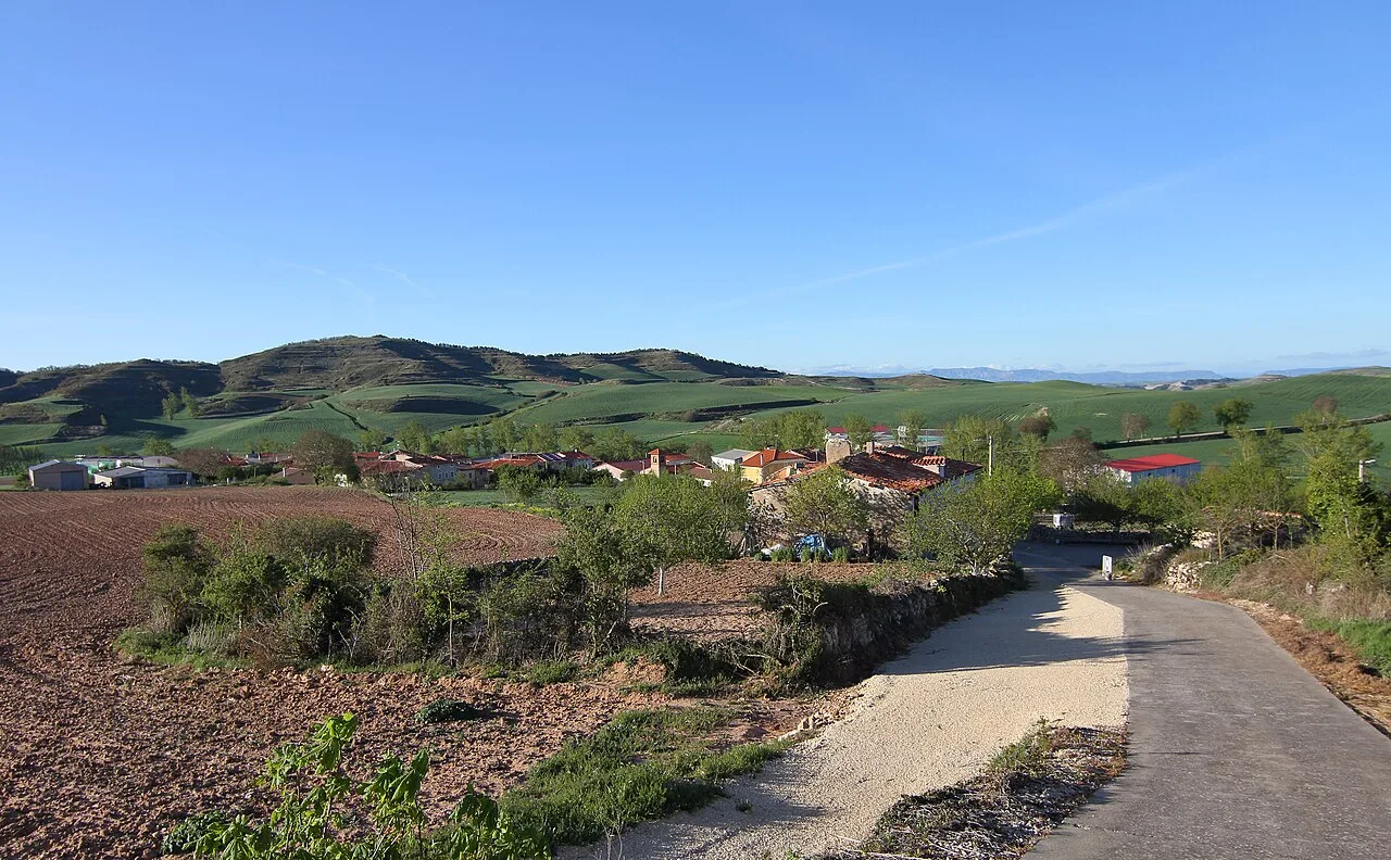 Cerratón de Juarros, vista de la población desde la antigua iglesia