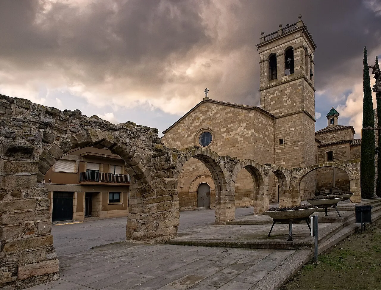 Church square (Anglesola, Catalonia, Spain)