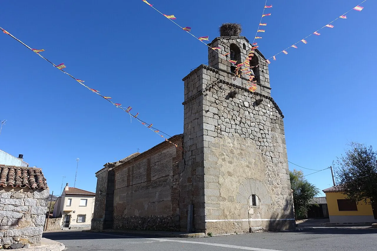 Iglesia de Santo Tomás Apóstol, en Mediana de Voltoya (Ávila, España).