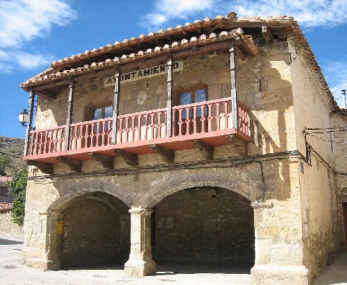 Casa consistorial de Terriente (Teruel, España)