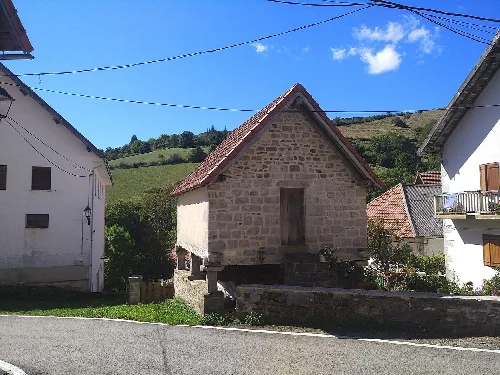 Casa Apat (Aria)