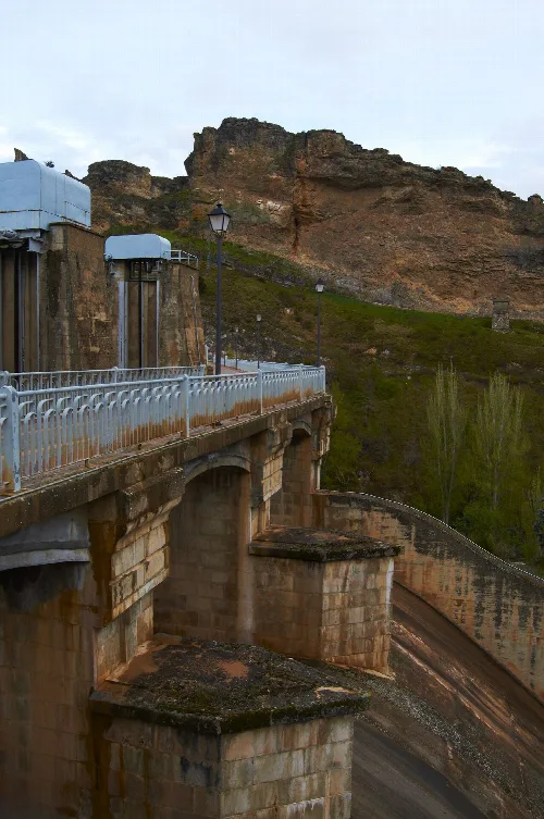 Dam of Pálmaces Reservoir, in Pálmaces de Jadraque, Guadalajara, Spain.