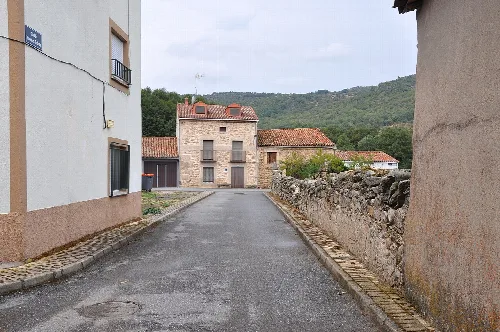 A street in Tormellas, Ávila, Spain