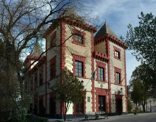 Ayuntamiento de Deifontes (Granada, España)