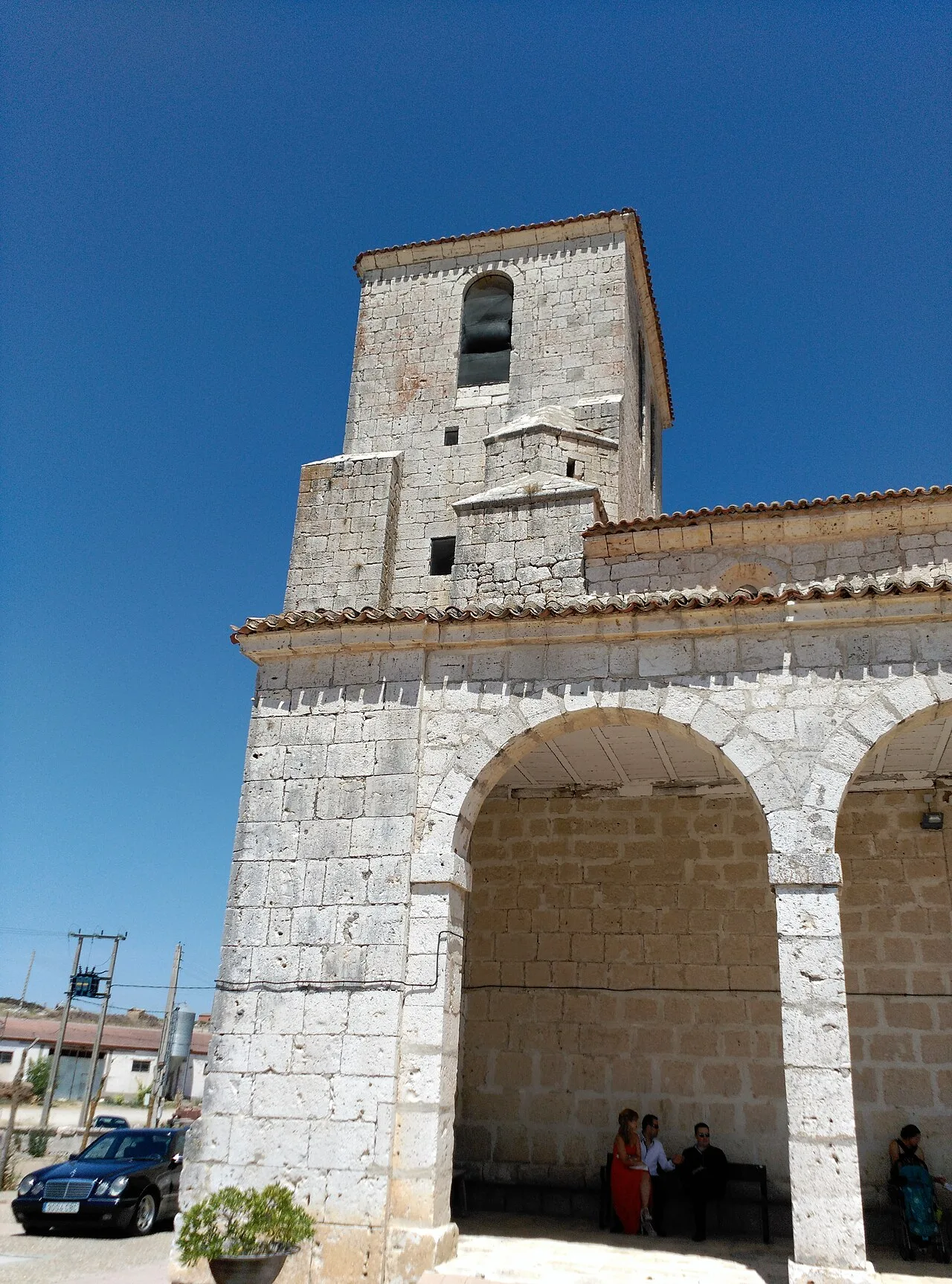 Iglesia de Nuestra Señora de la Asunción en Velilla (Valladolid, España).