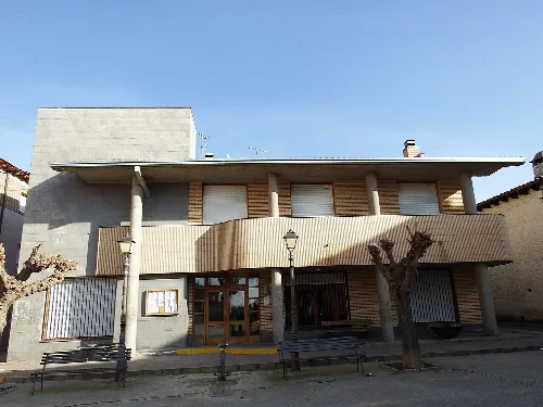 Pueyo de Santa Cruz, Ayuntamientoi