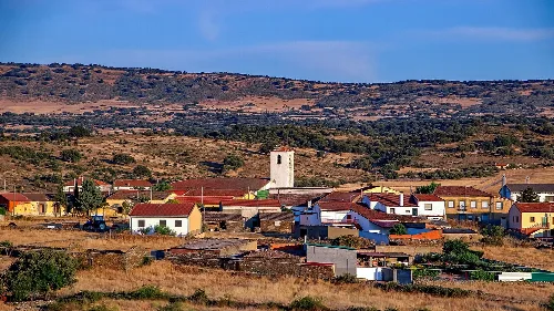La Tala es un municipio de la comarca Alto Tormes, en la provincia de Salamanca.