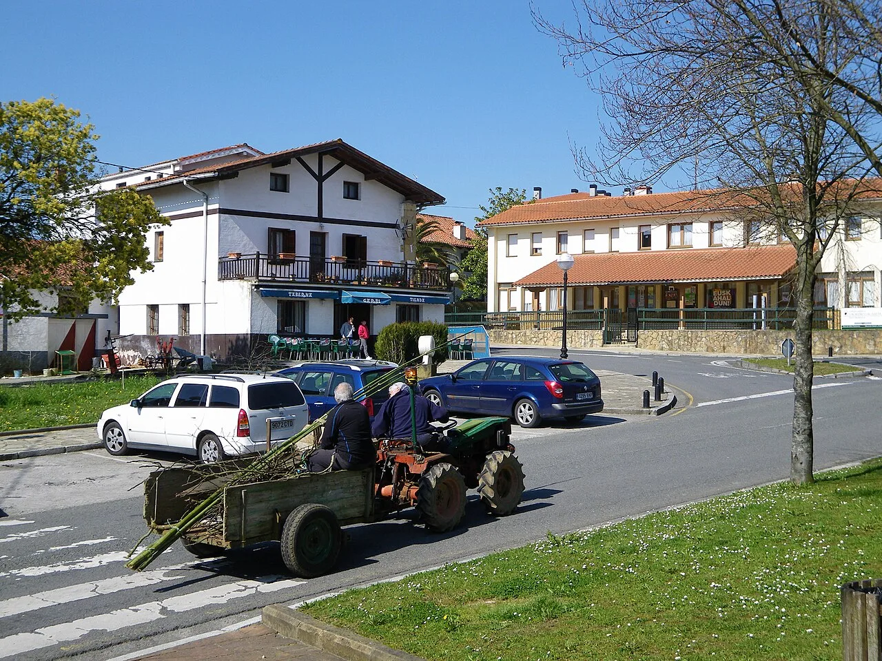 Eleizalde auzoa, Laukiz, Bizkaia, Euskal Herria.