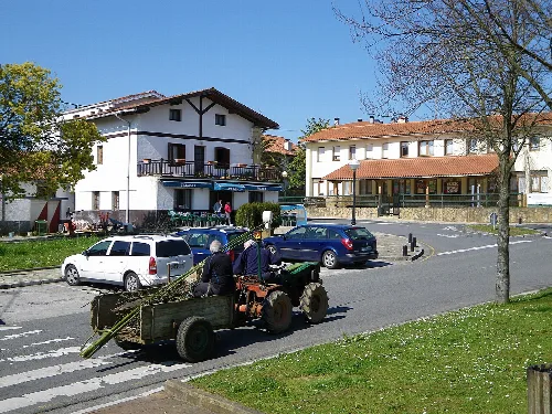 Eleizalde auzoa, Laukiz, Bizkaia, Euskal Herria.