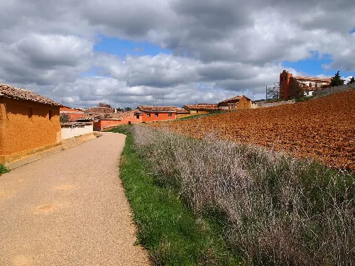Arriving to Ledigos, Palencia