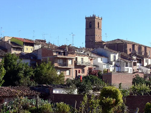 Vista de Arenzana de Abajo en La Rioja (España).