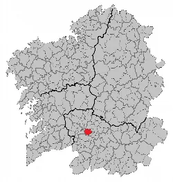 Mapa en tonos grises con Toén en rojo en Ourense.