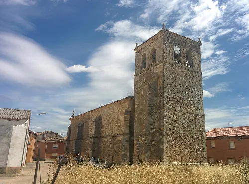 Iglesia de Nuestra Señora de la Asunción, en La Vid de Ojeda (Palencia, España).