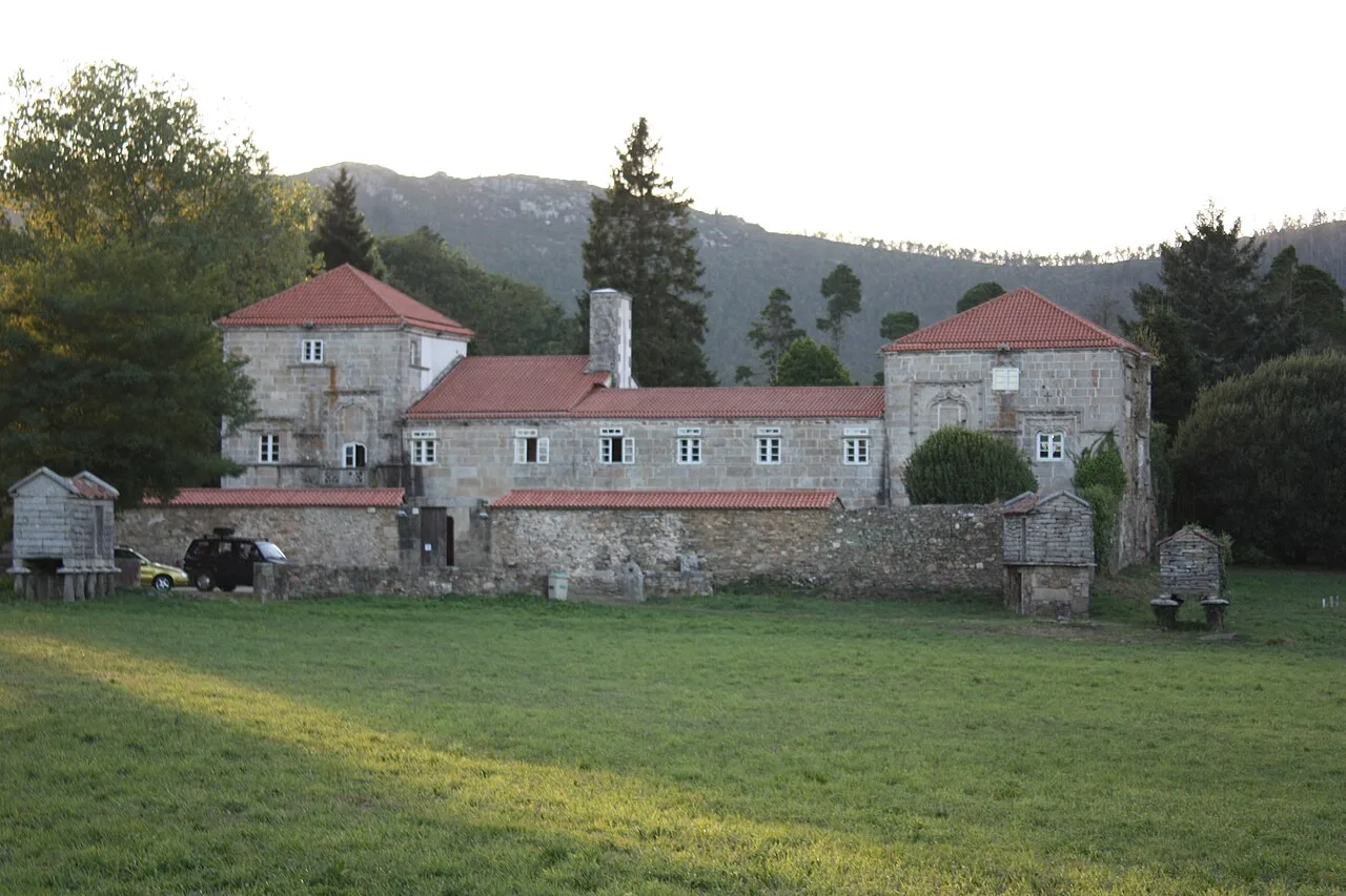 As Torres do Allo e os seus horreos
Categoría:Imaxes do Allo
Allo

Categoría:Imaxes de Bens de Interese Cultural de Galicia