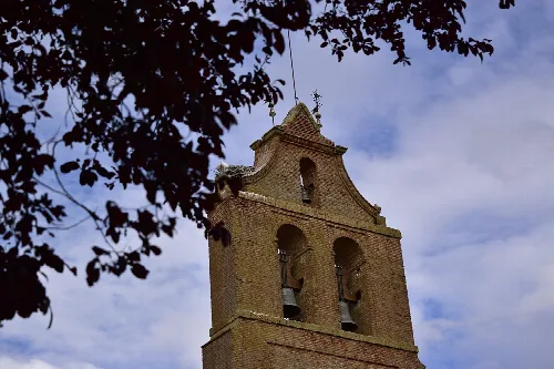 Campanario de la Iglesia de San Miguel Arcángel, Roales de Campos.